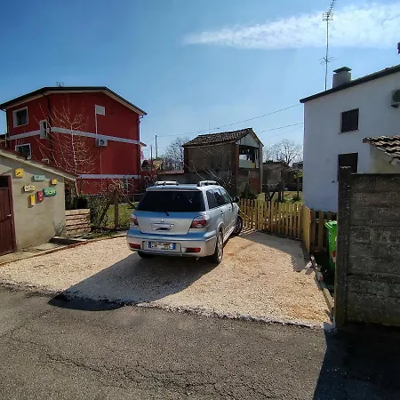 La Piccola Casa Di Via Ricotti * Castelguglielmo
